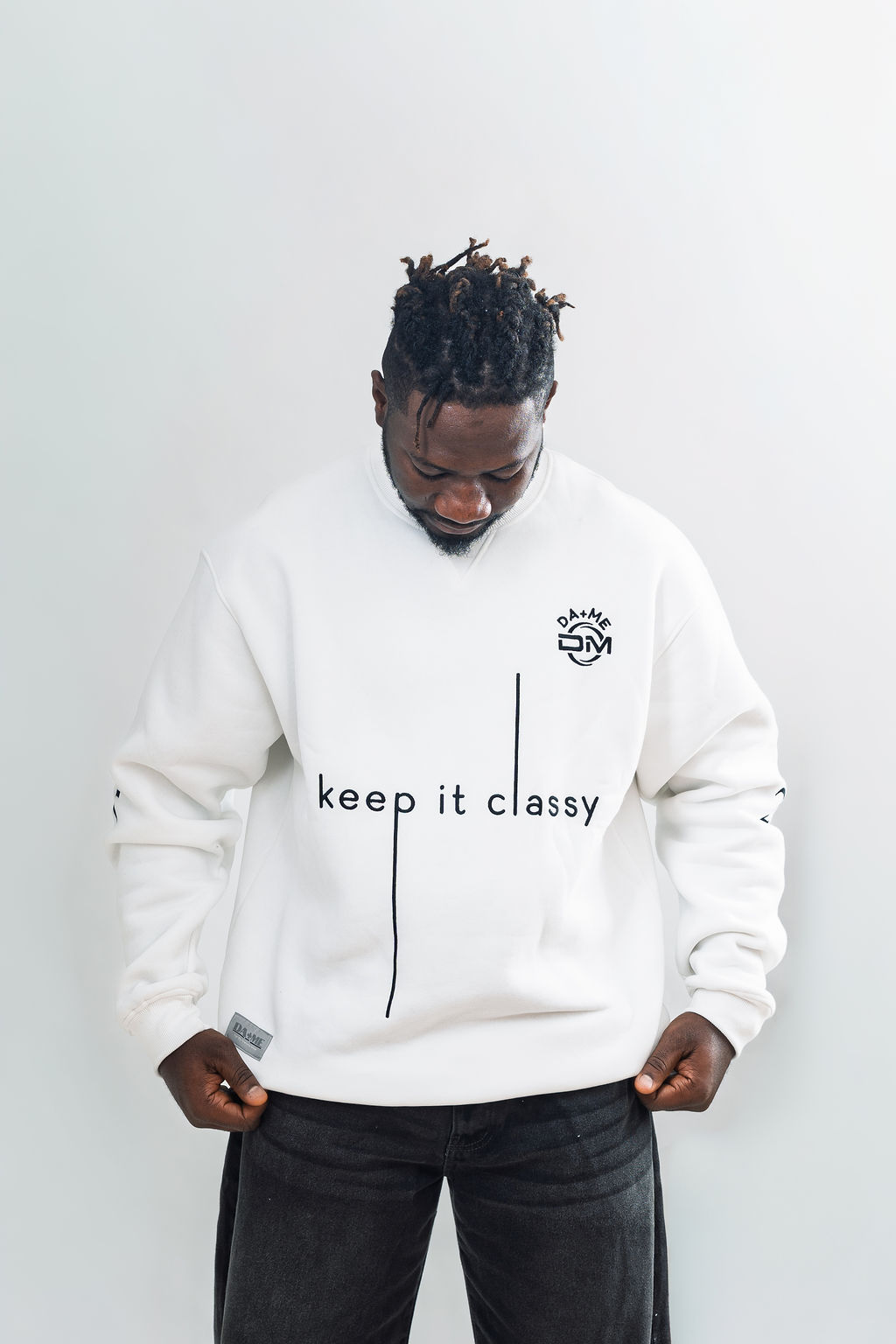 DA+ME White Sweatshirt